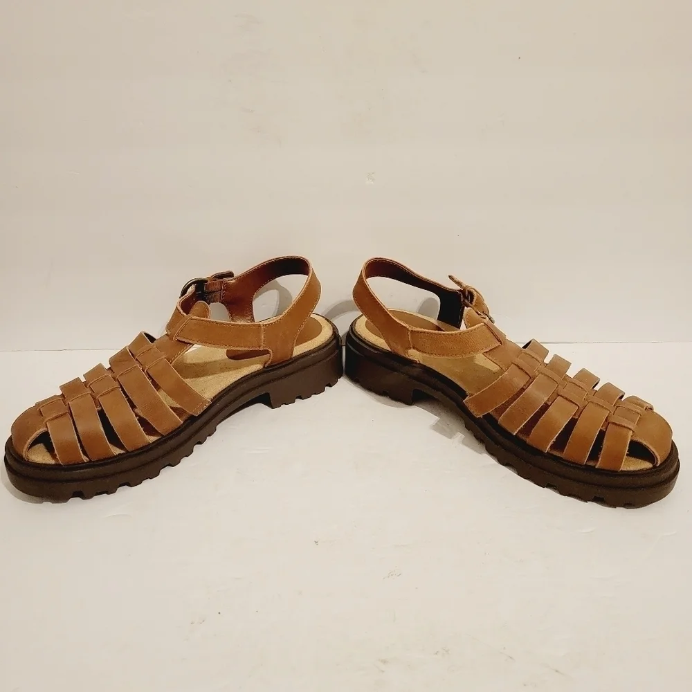 NEW Bella Vita Brown Sinclaire Flat Sandals Size 8.5